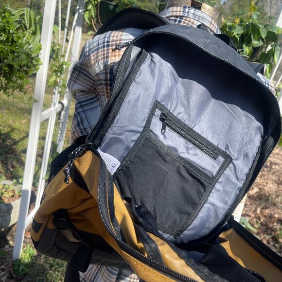 NWT Unisex O/S Camel/Black Billabong Chief Comm Backpack - Picture 7 of 15